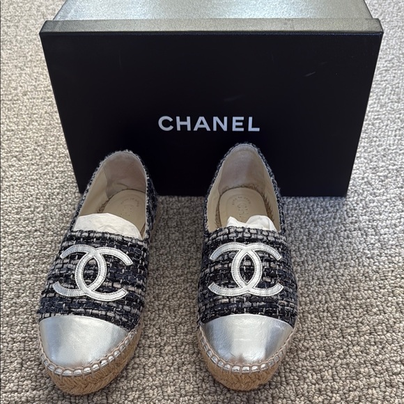 Chanel Espadrilles Tweed Blue Black Sliver Shoes 36 - Picture 1 of 12